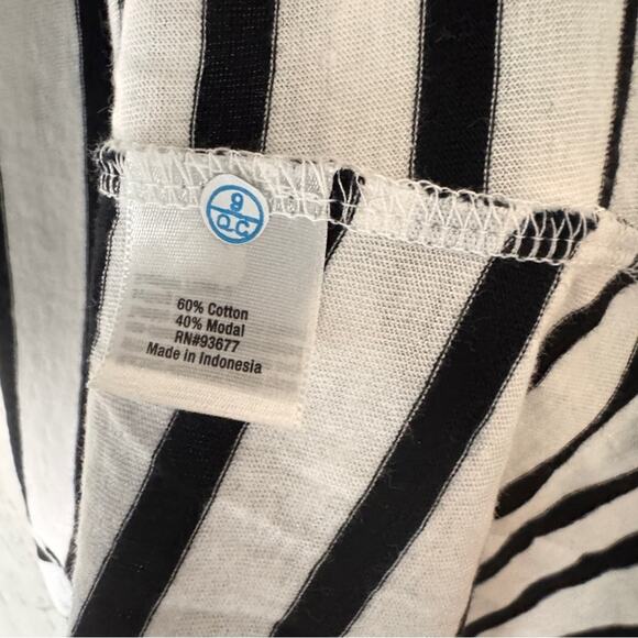 A.n.a Women's Black and White Striped Racerback Tank Top Sz S NWT - Picture 6 of 8